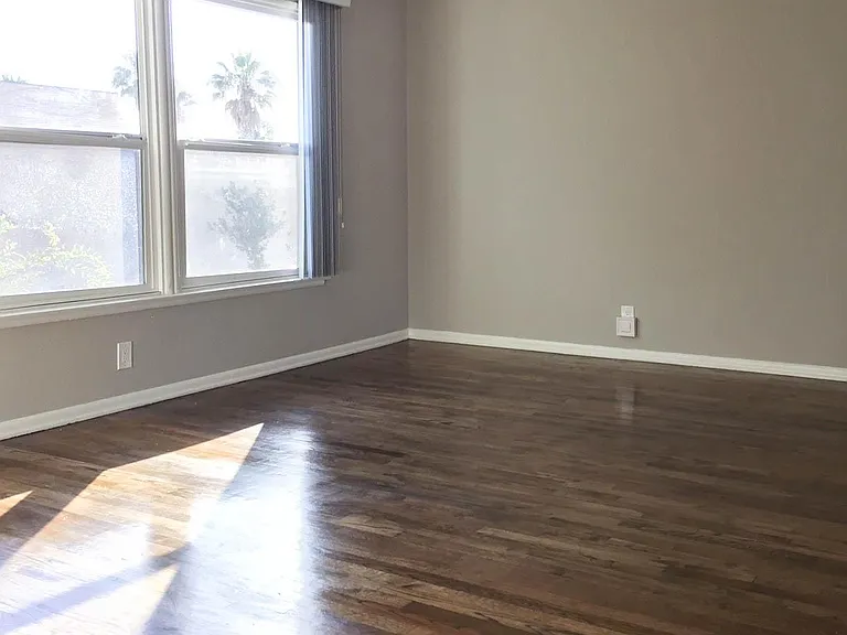 1211 Berkeley St #4 — Photo 3
