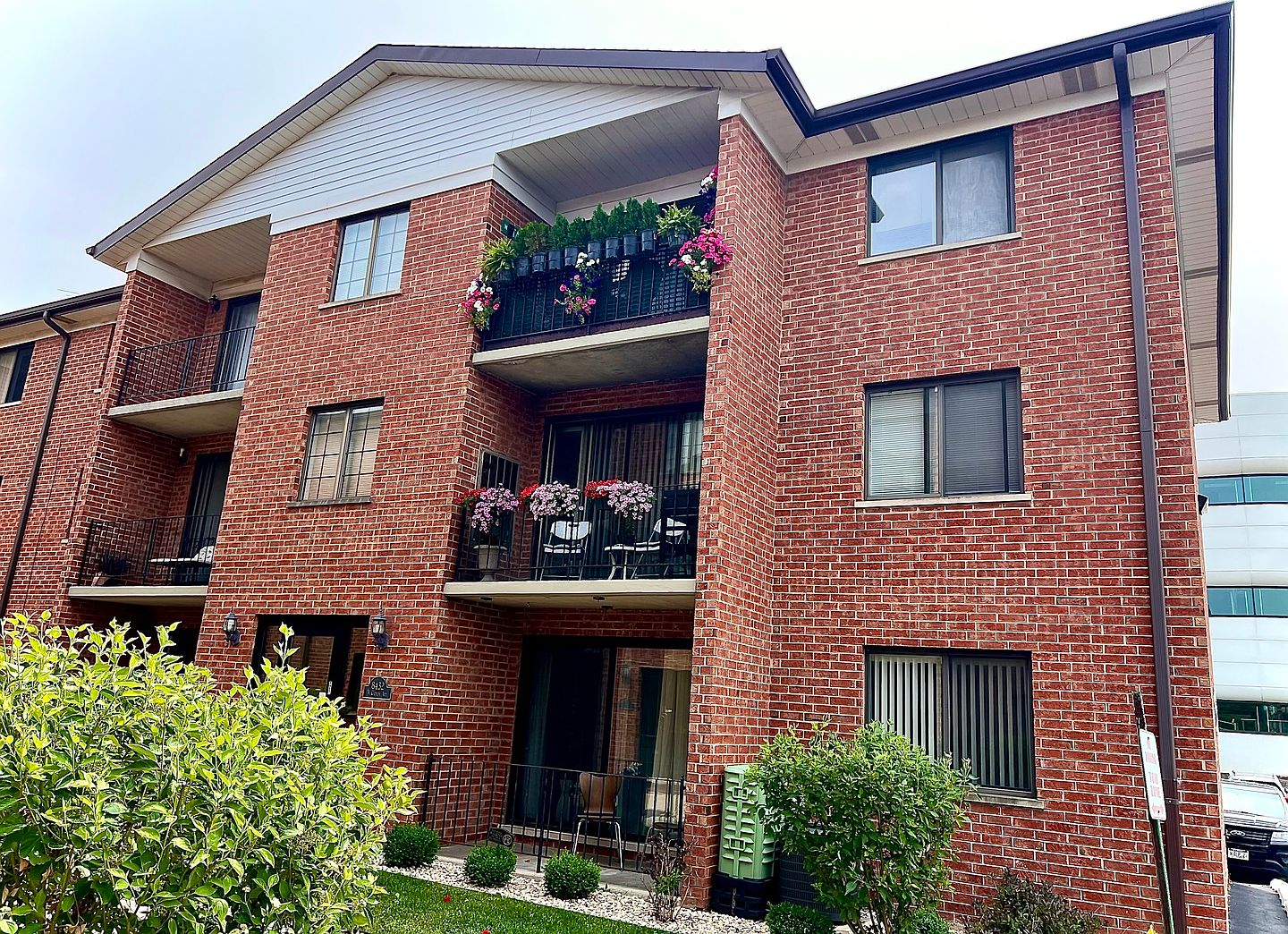 8432 W Catalpa Ave UNIT 502, Chicago, IL 60656 MLS 11826158 Zillow