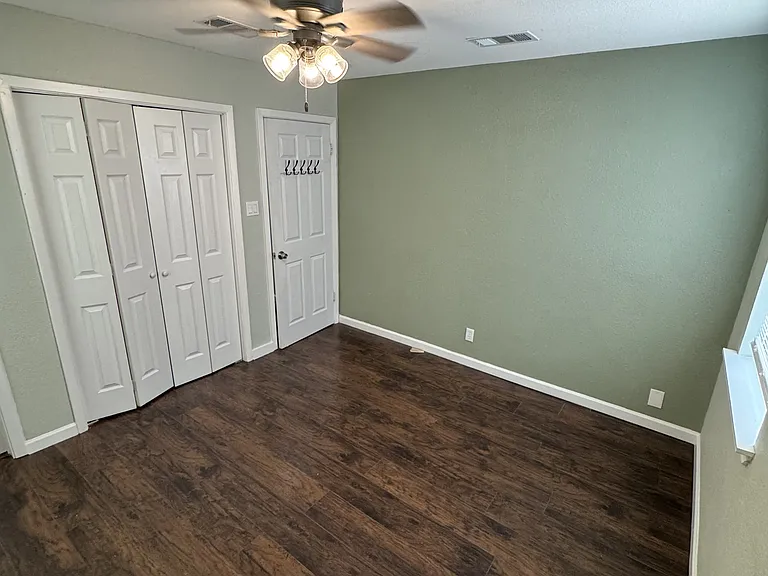 115 Plainview Dr — Photo 12