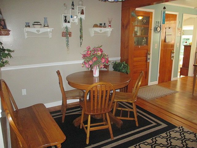 2nd image of 118 Baldwin Ave