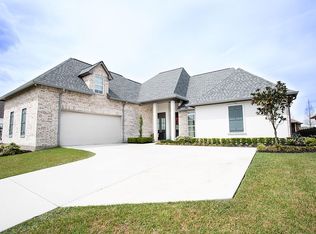 42379 Greens View Dr, Gonzales, LA 70737