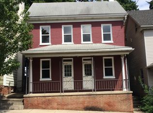 15 N Main St, Spring Grove, PA 17362