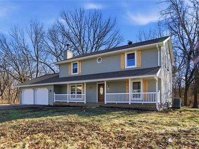 130 Hampton Ct, Lansing, KS, 66043