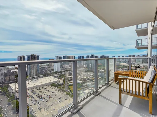 1515 Liona St #4101, Honolulu, HI 96814