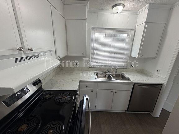 4th image of 600 S Boddie St