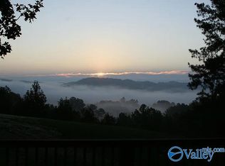 3405 Creek Cir, Guntersville, AL 35976