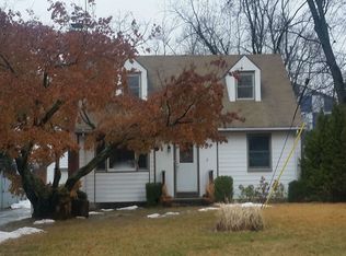 58 Duffy St, Stamford, CT 06902