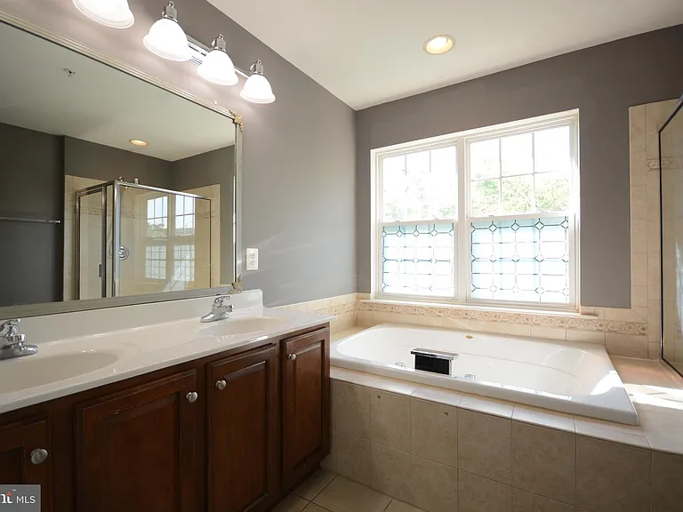 421 Green Fern Cir — Photo 16