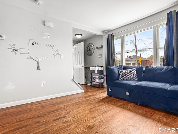 5th image of 204 Barnes Avenue