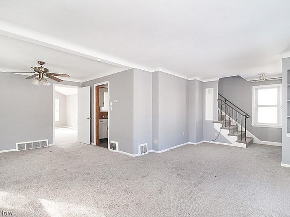 5th image of 12600 Darlington Ave