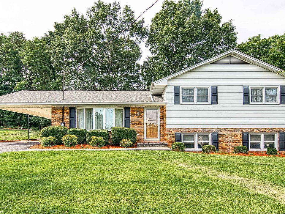 1st image of 555 Chinquapin Trl