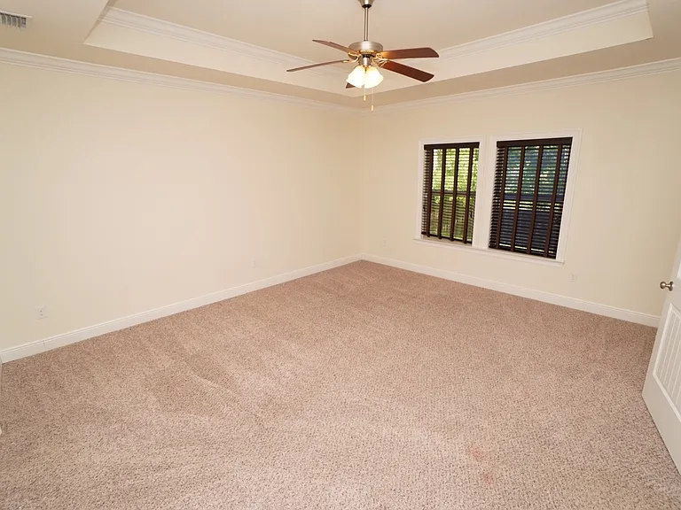 5020 Pretty Way — Photo 12