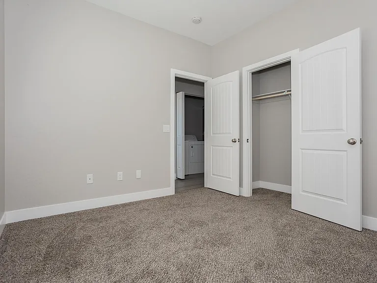 1561 S Dandelion St #1 — Photo 16