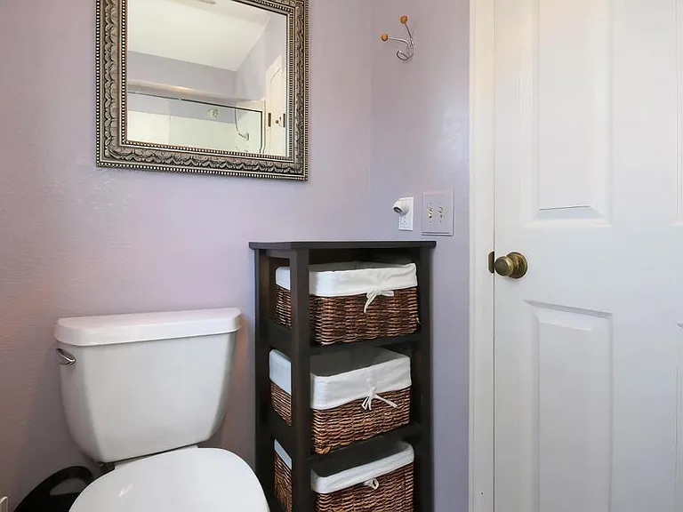 4531 Chateau Dr — Photo 22