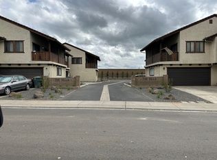 1396 Aksland Dr APT B, Manteca, CA