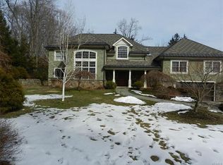 457 Old Sleepy Hollow Rd, Pleasantville, NY 10570