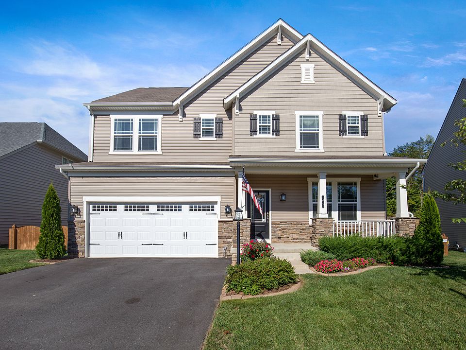 1st image of 24 Cutstone Dr