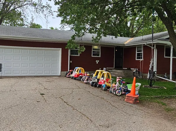 210 S East St, Underwood, MN 56586