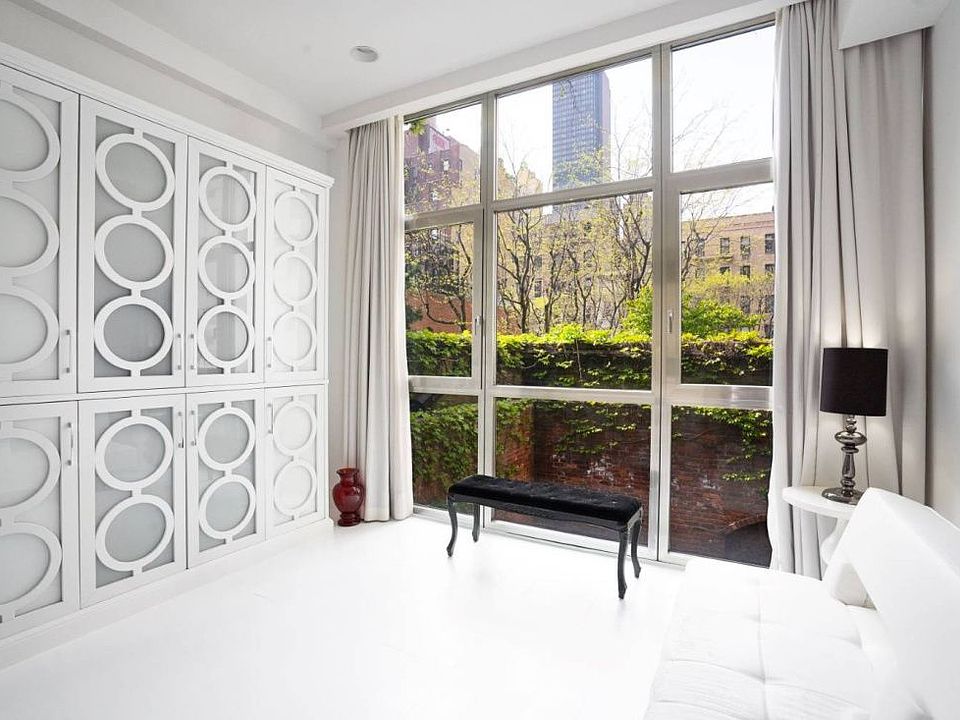 1st image of 216 E 52nd St #2-6