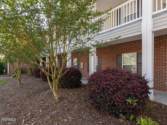 4th image of 2408 King Richard Court #H