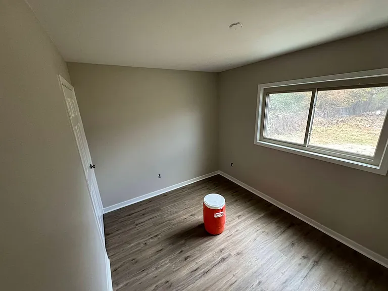 304 Mimosa St — Photo 9