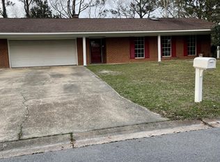 6120 Gruich Cir, Ocean Springs, MS 39564