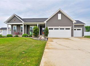 36649 Rummel Mill Dr, North Ridgeville, OH 44039