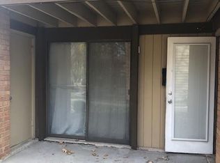 7 Fairways Cir APT B, Saint Charles, MO 63303