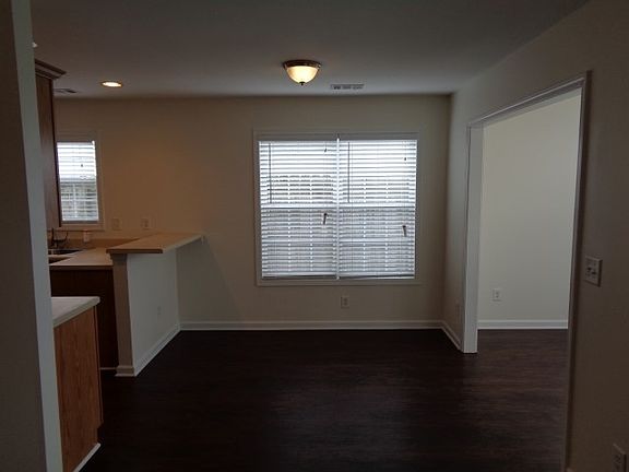 5th image of 705 Parc River Blvd