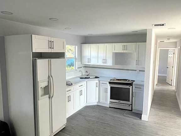 2nd image of 2115 Orange Blossom Ave
