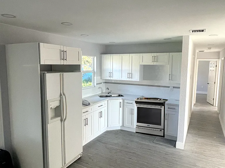 2115 Orange Blossom Ave — Photo 2