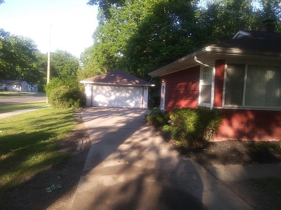 5th image of 27750 Lexington Pkwy