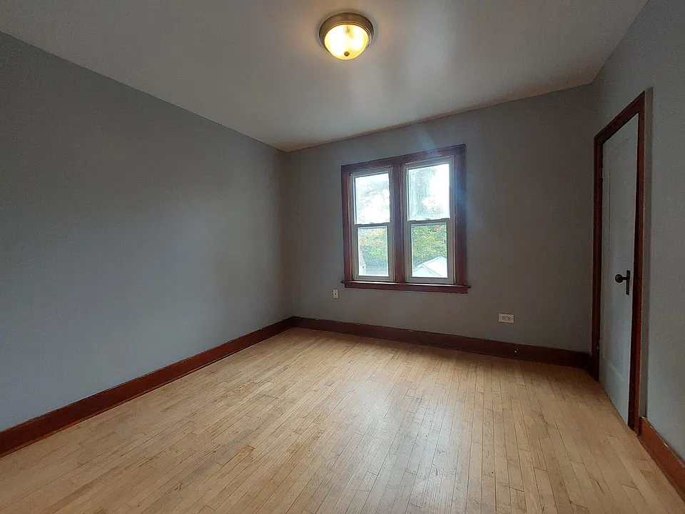 221 John St