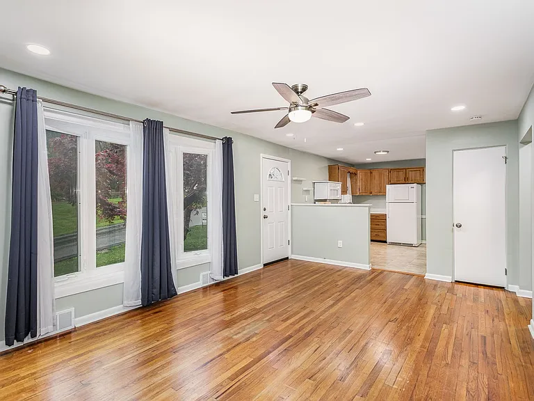 9 W Highland Ave — Photo 9