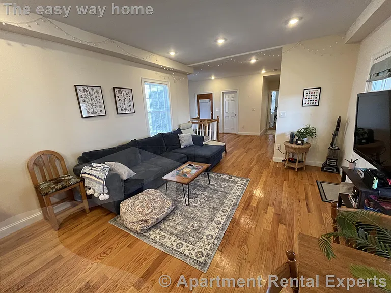 14 Flint St — Photo 6