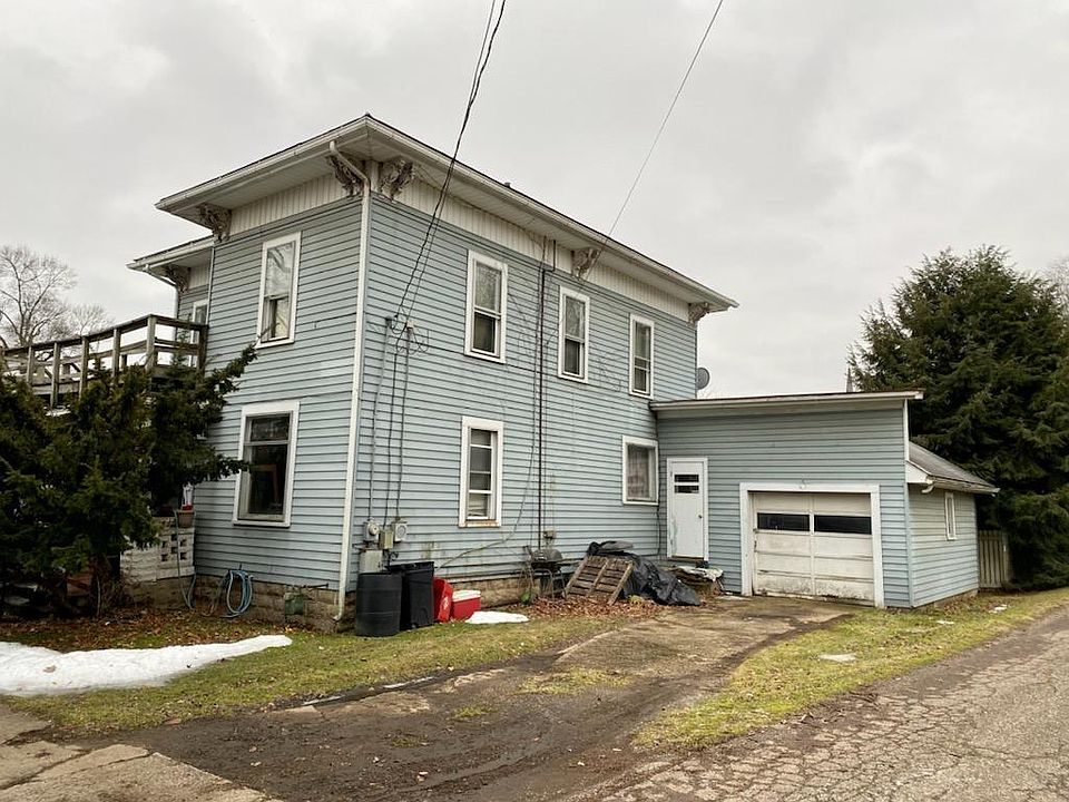 1st image of 115 N Adams St