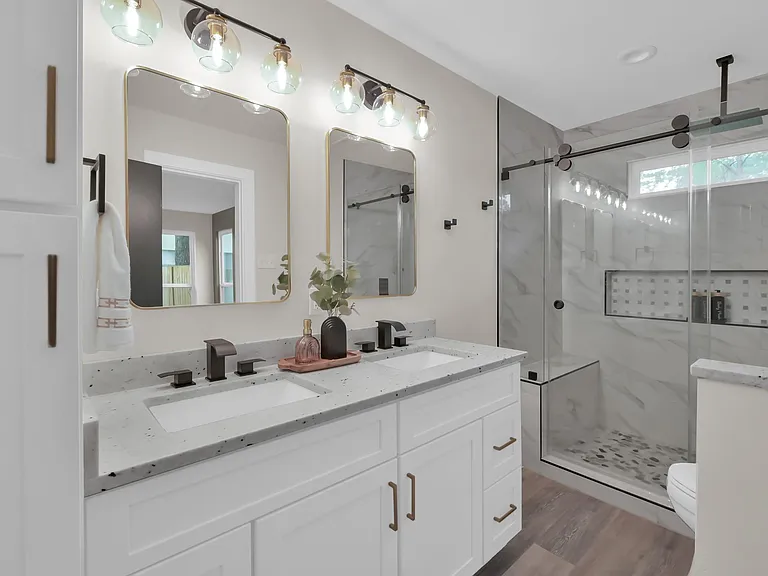 3526 Indian Forest Dr — Photo 5