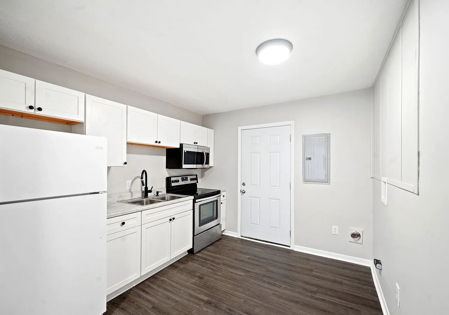 333 sandusky ave — Photo 2