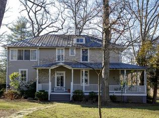 16 Maple Ave, Washington Grove, MD 20880