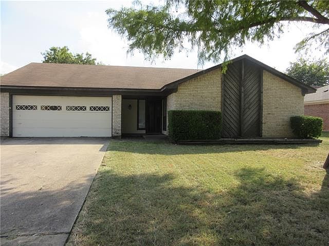 1st image of 1820 Prince Dr