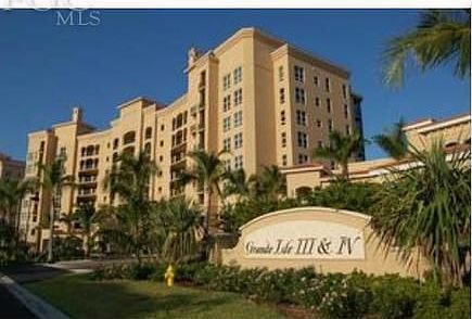 2nd image of 3333 Sunset Key Cir Unit 401