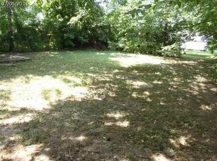 2231 N Farmer Ave, Springfield, MO 65803