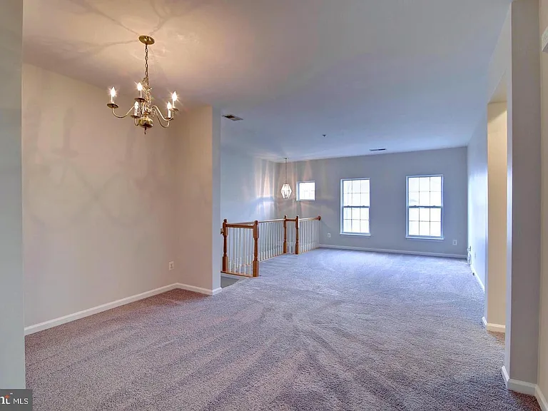 20261 Owings Ter — Photo 3