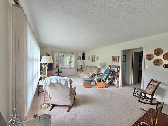 4th image of 3104 Sherman Park Dr