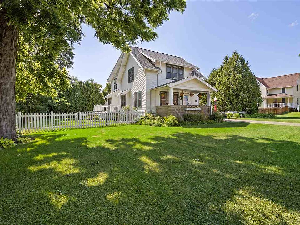 1st image of 307 S Pecatonica St