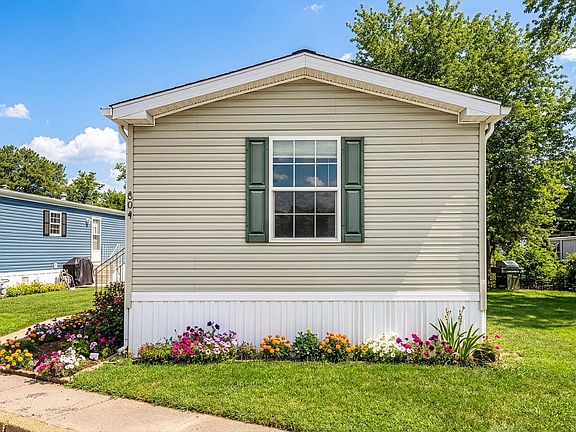 Exterior Image-1-EAGLE RIVER 604 Southwind Village