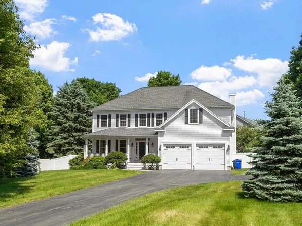 9 Meeting House Cir, Bedford, MA 01730
