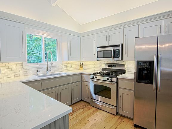 5th image of 6672 Tanglewood Dr SE