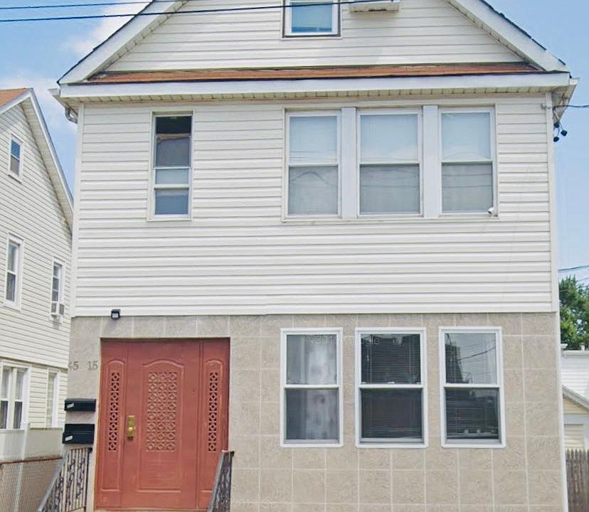 1st image of 4515 163rd St #1