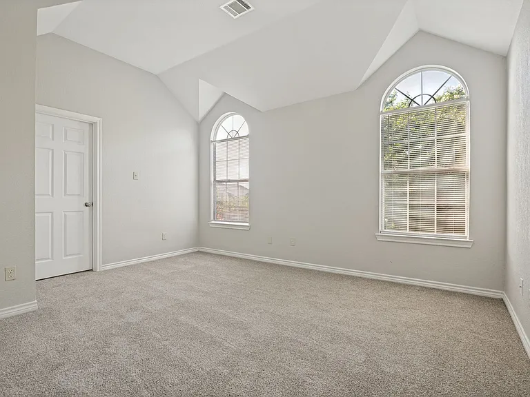 305 Boulder Creek Dr — Photo 15